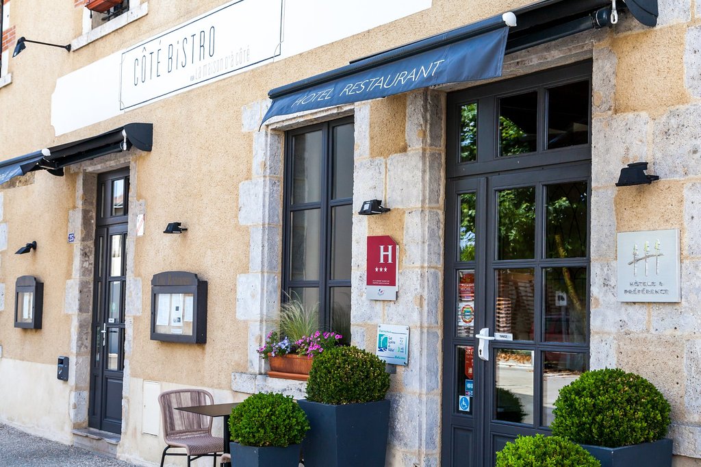 Gîtes Le Mas de Loire et le Cedre, situés près de Chambord. | Côté bistrot