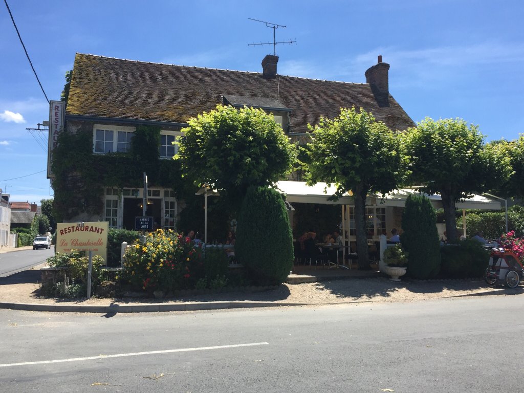 Cottages Le Mas de Loire and le Cedre, located near Chambord. | La Chanterelle