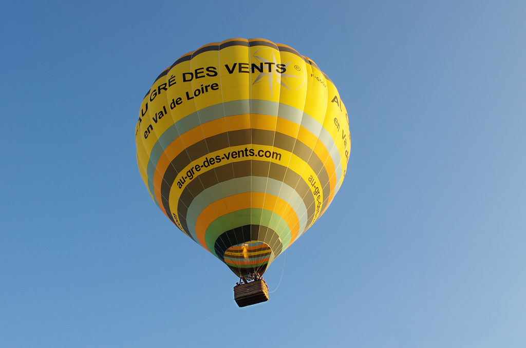 Cottages Le Mas de Loire and le Cedre, located near Chambord. | En montgolfière